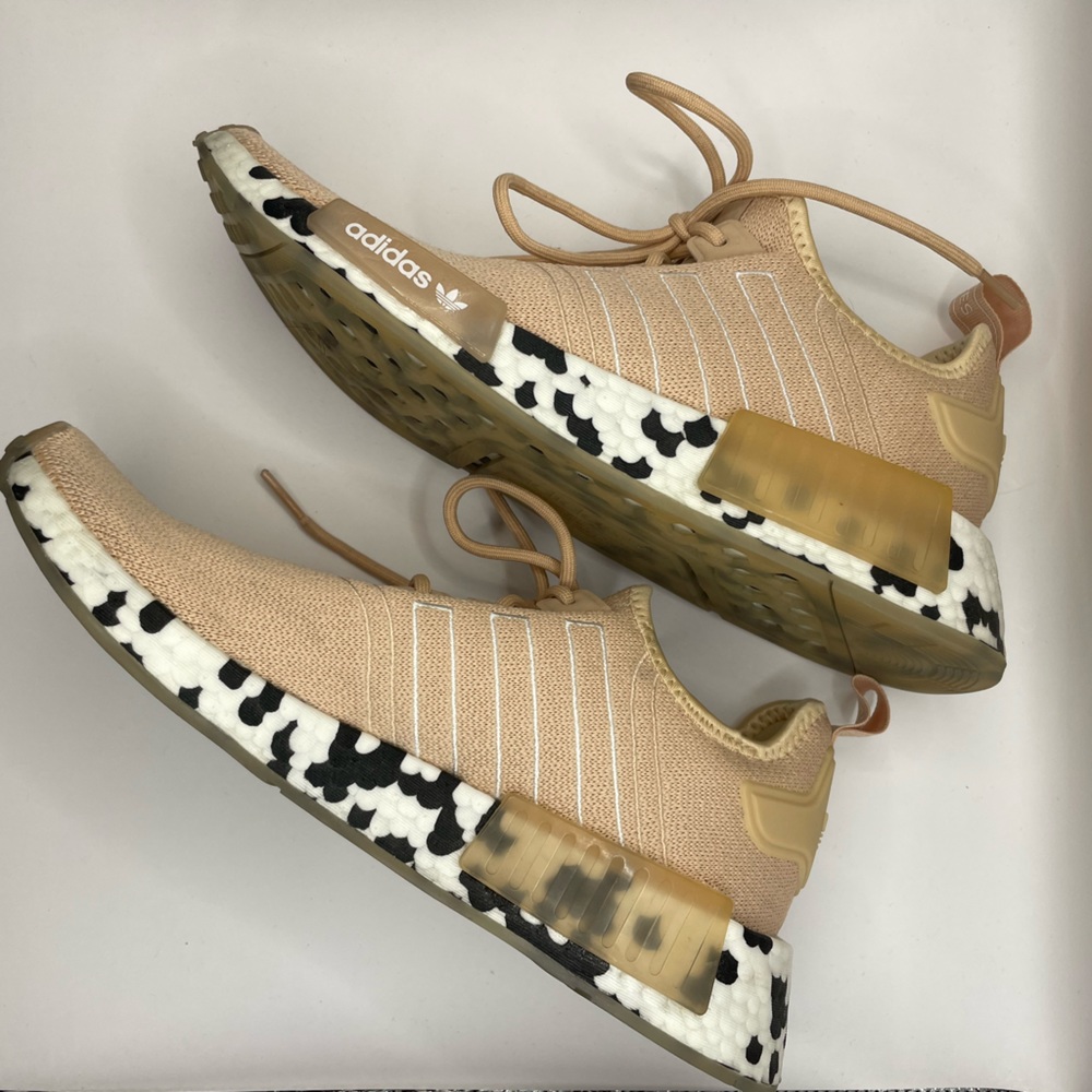 ADIDAS ORIGINALS NMD R1 Halo Blush Sneakers - Picture 2 of 9